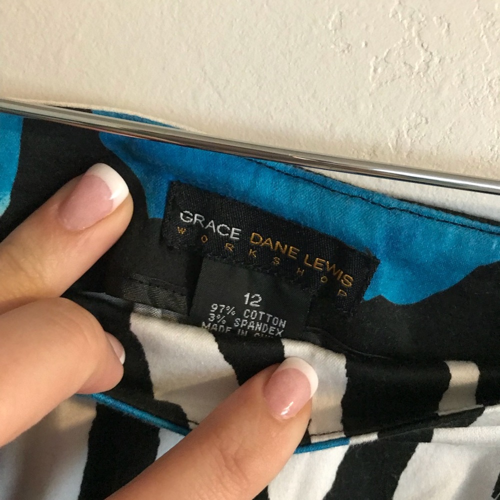 Patterned skirt - Picture 4 of 5